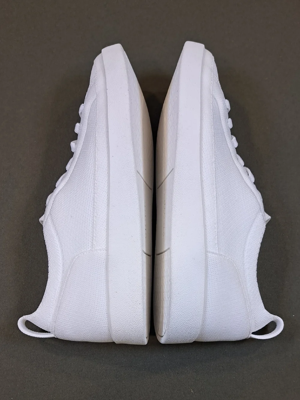 Vionic Winny Knit Sneaker - Color: White - Size: Women 8.5 - Picture 7 of 9